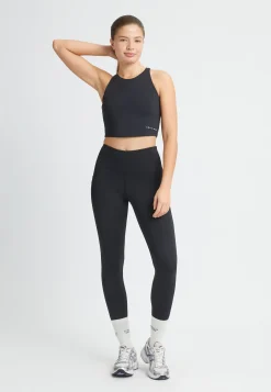 Flattering Cropped Racerback,<Röhnisch