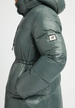 Urban Explorer Parka,<Röhnisch Outlet